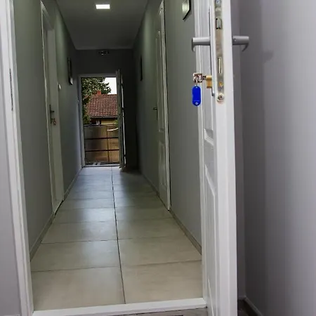 Guest house Feher Akac