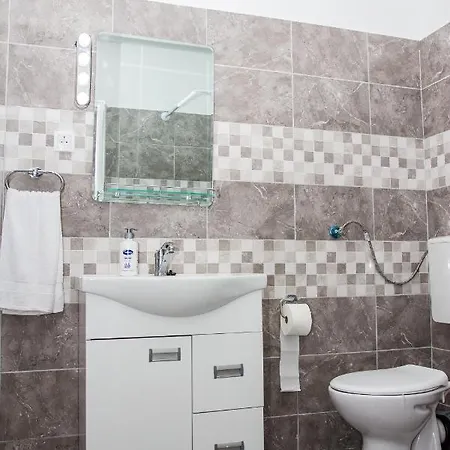 Guest house Feher Akac