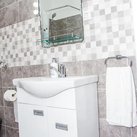 Guest house Feher Akac